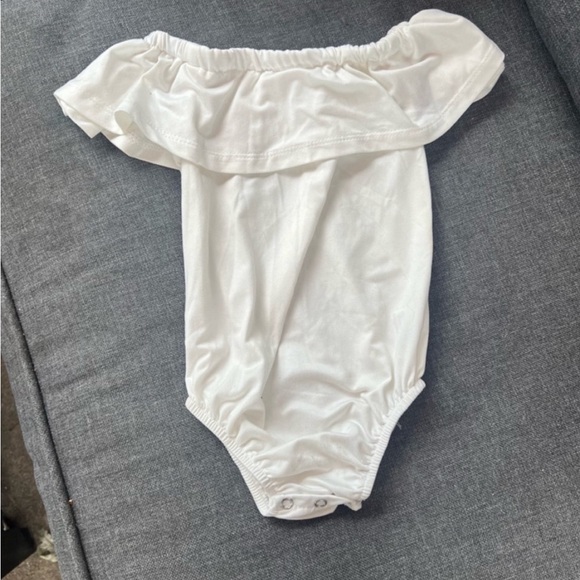 Bailey Blossom Isle Flutter Sleeve Bodysuit - Picture 1 of 1